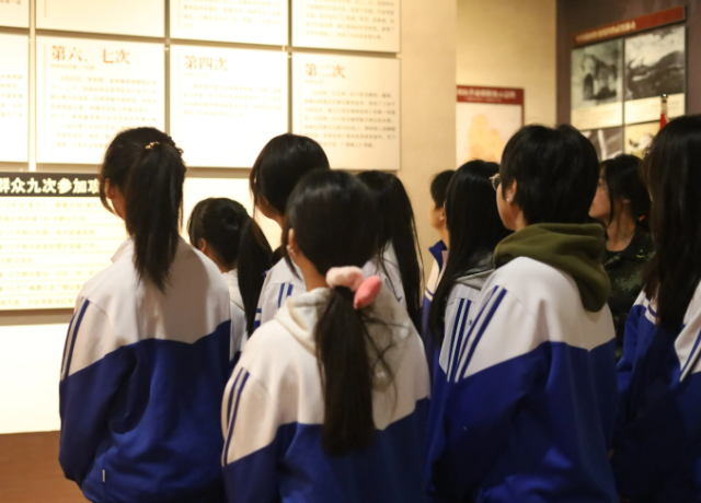 孩子生长的中心孩子 孩子生长的中心孩子的品格品德习惯等都是在家长教育中养成的