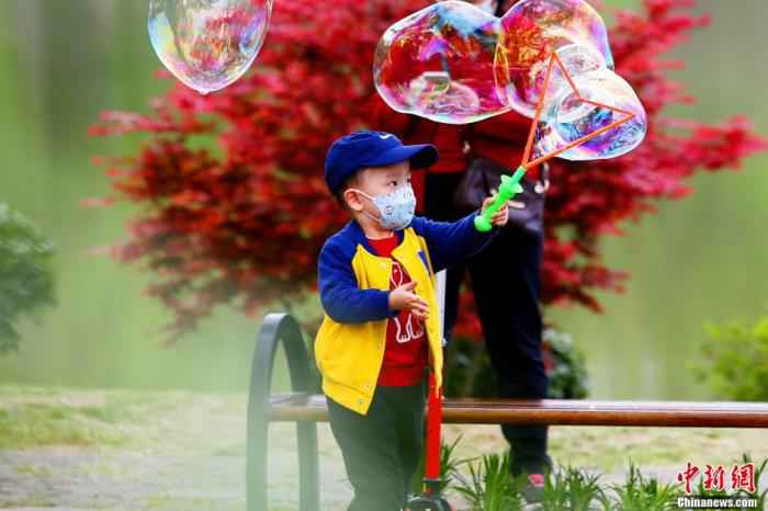  武汉静待“解封”：终有归期 不忘相约